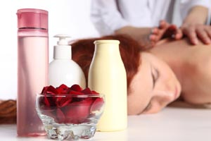 Cómo preparar un aceite corporal para masajes