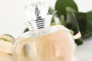 Imagen ilustrativa del artículo Cómo hacer un perfume natural con flores del jardín